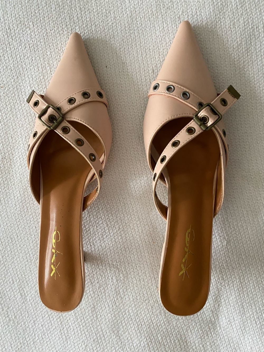 Peony Chic Strappy Mule Heels with Buckle